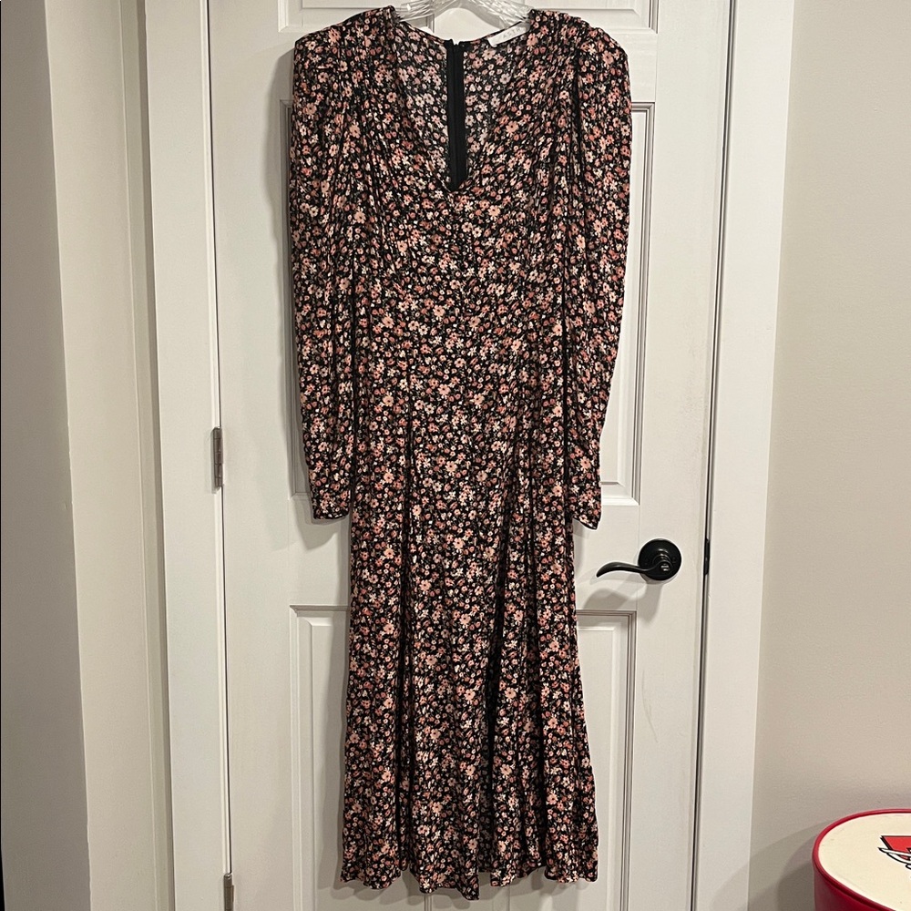 ASTR The Label Covered Button Midi Dress in Black Clay Floral READ DESCRIP - Picture 2 of 9
